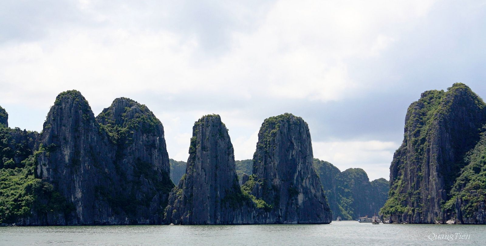 La baie d'Halong insolite
