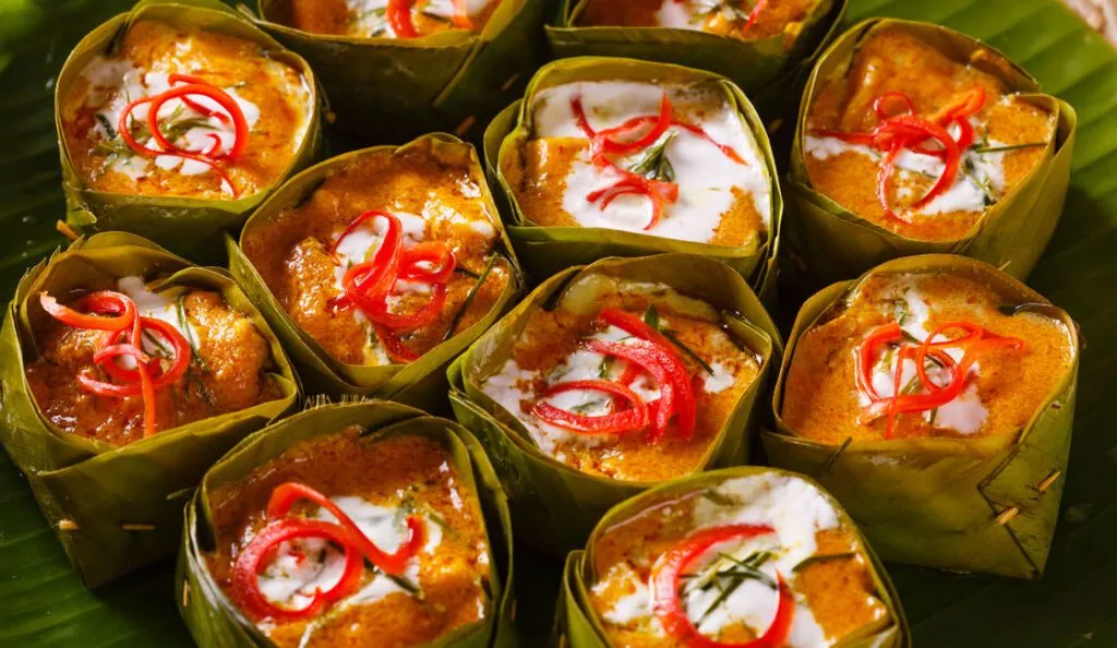 Top 10 Plats Incontournables de la Cuisine Cambodgienne
